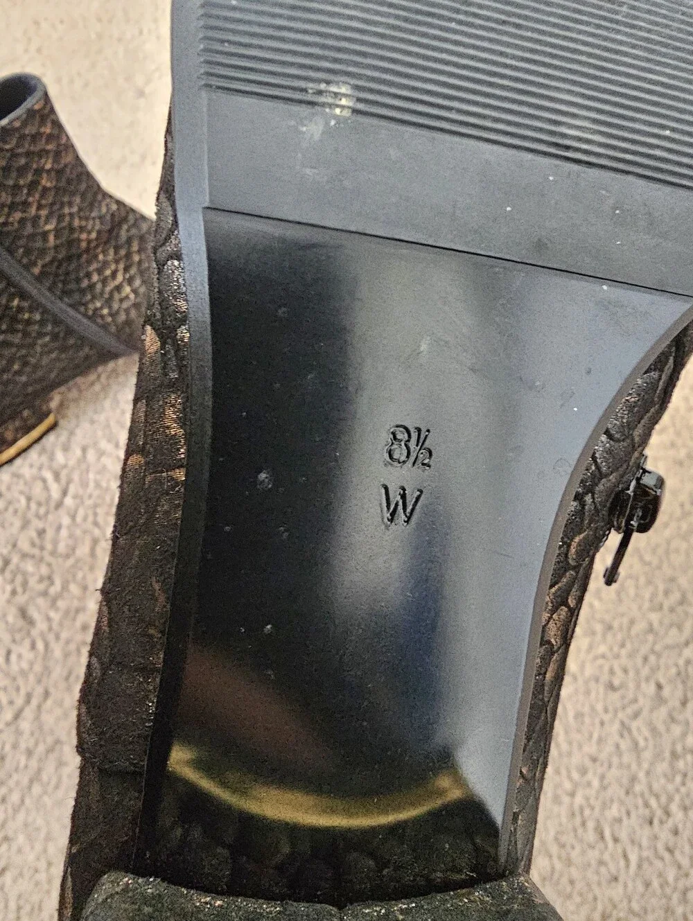 Vaneli step into